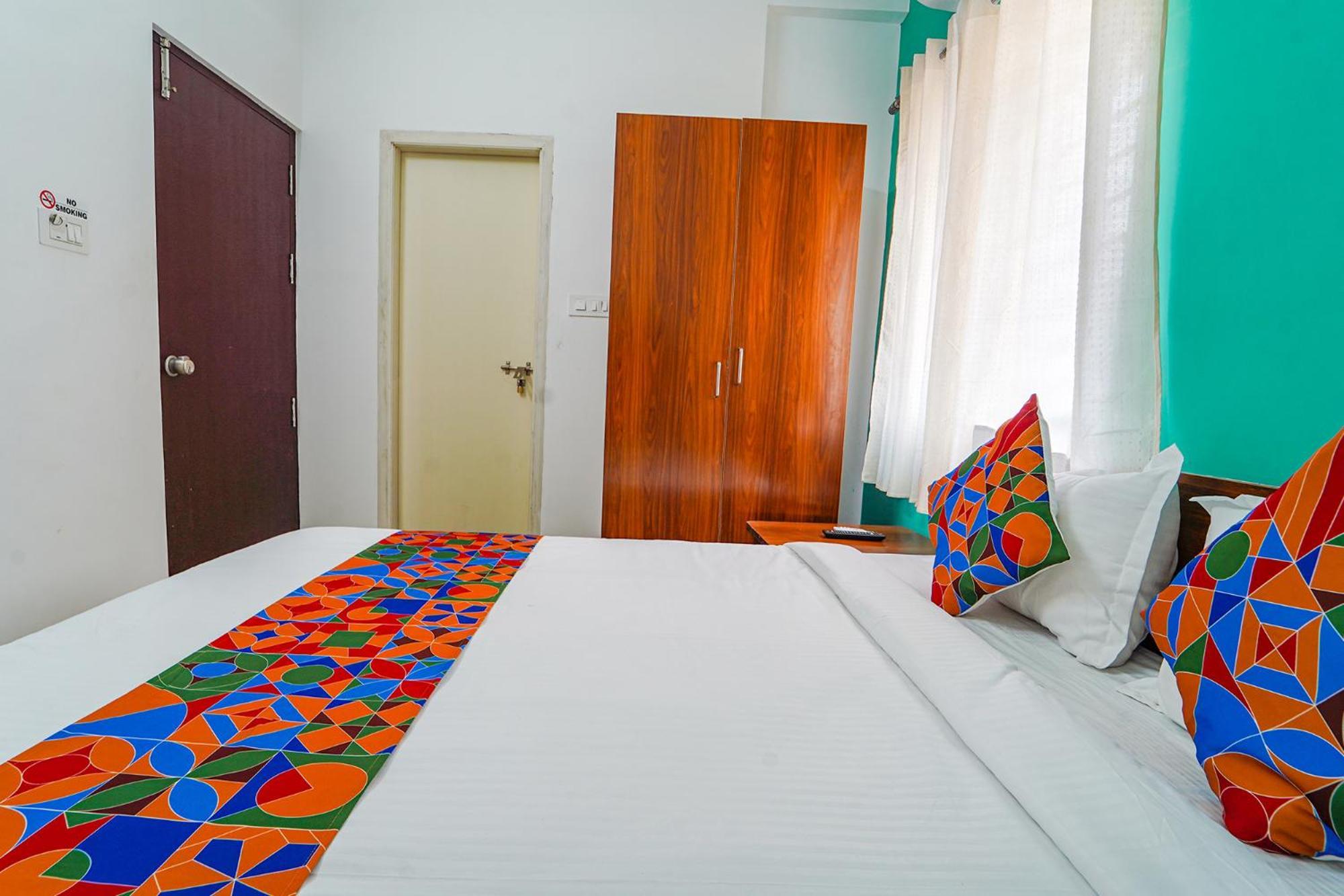 העיר בנגלור Fabhotel Metro Suites - Nr Esi Hospital מראה חיצוני תמונה