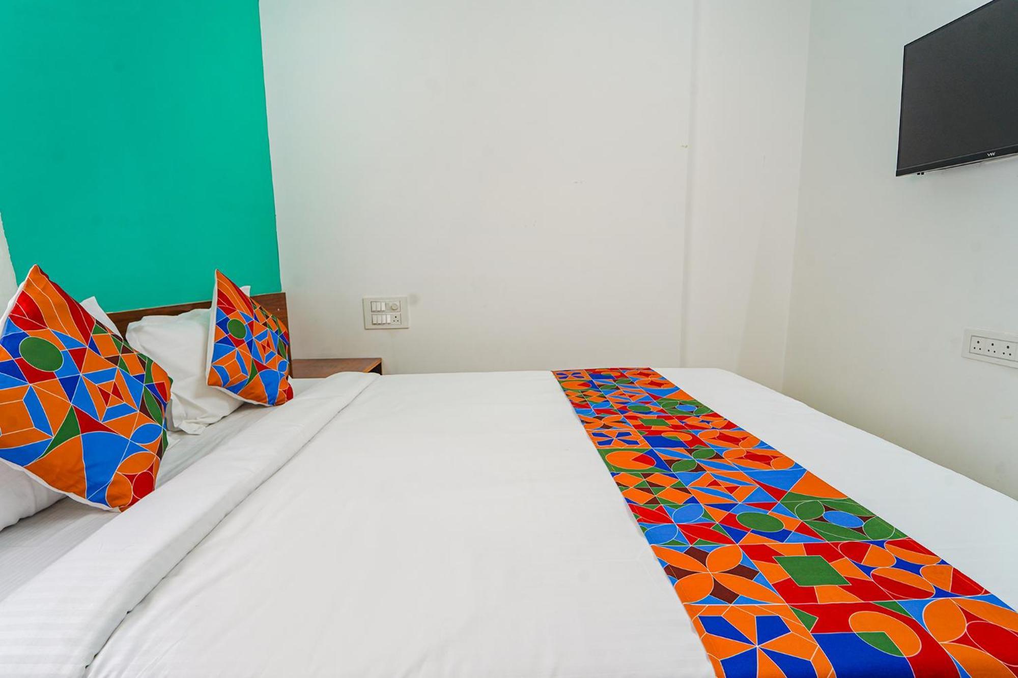 העיר בנגלור Fabhotel Metro Suites - Nr Esi Hospital מראה חיצוני תמונה