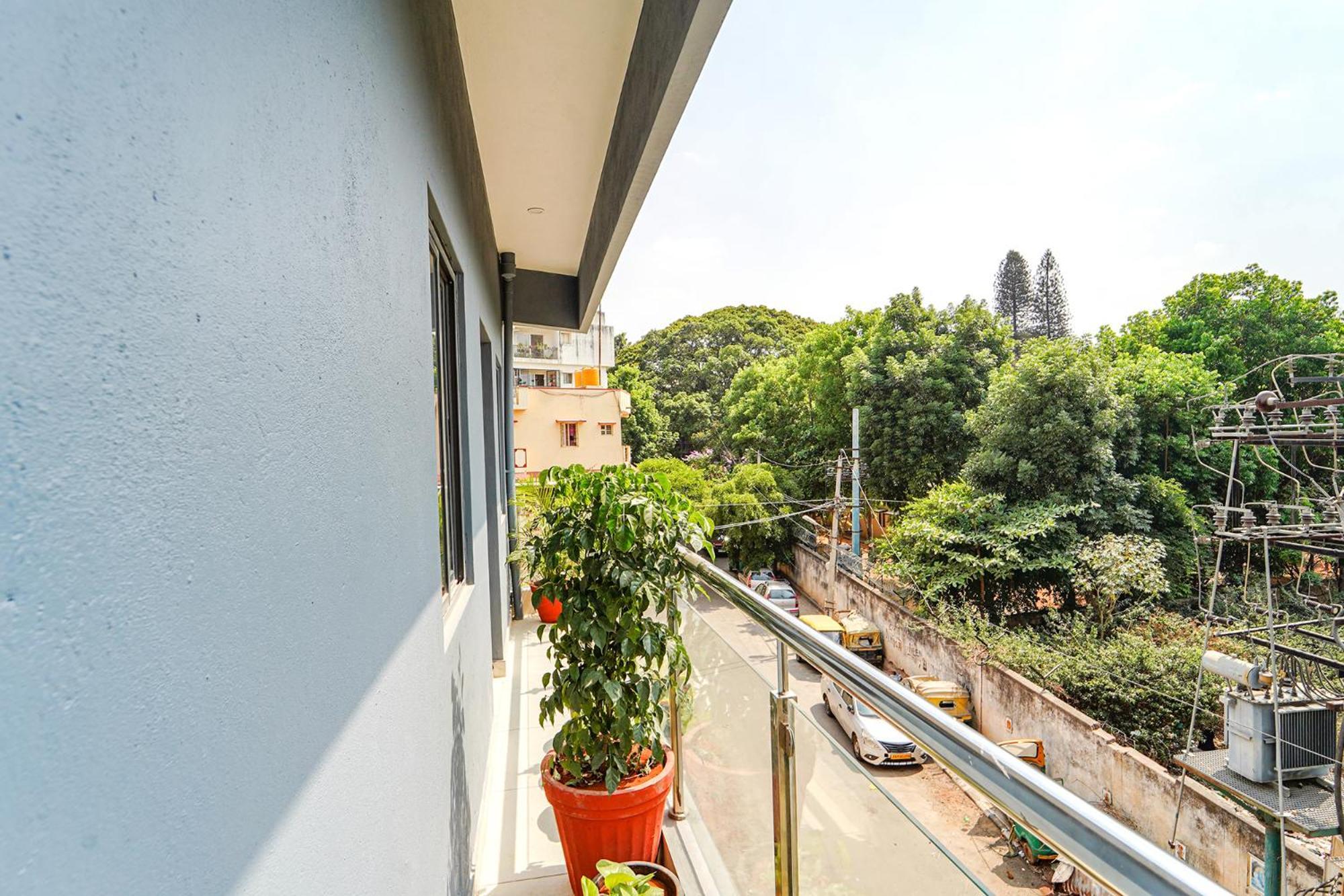 העיר בנגלור Fabhotel Metro Suites - Nr Esi Hospital מראה חיצוני תמונה