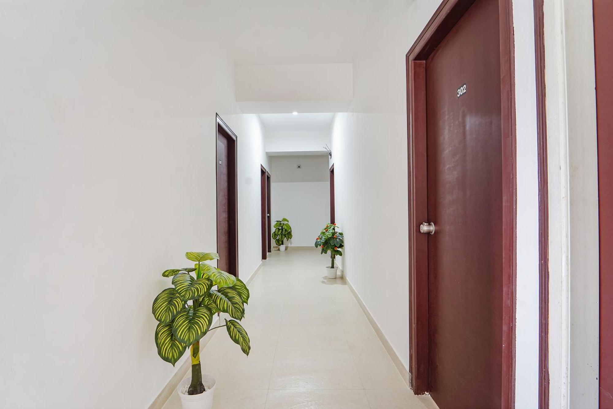 העיר בנגלור Fabhotel Metro Suites - Nr Esi Hospital מראה חיצוני תמונה
